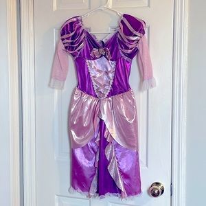 Disney princess tangled costume with wig and crown 🥰